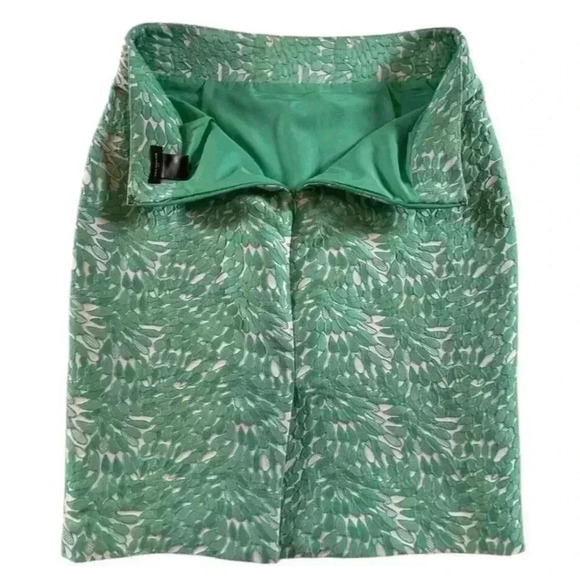 Ann Taylor Petal Lace Pencil Skirt Green White Sz 2 w/ Back Slit - Picture 5 of 6